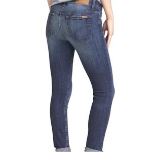 Joe’s Jeans Straight Leg Jeans In Judy Wash Size 29